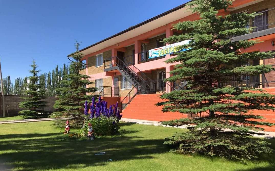Taberik Otel Chon-Sary-Oy Dış mekan fotoğraf